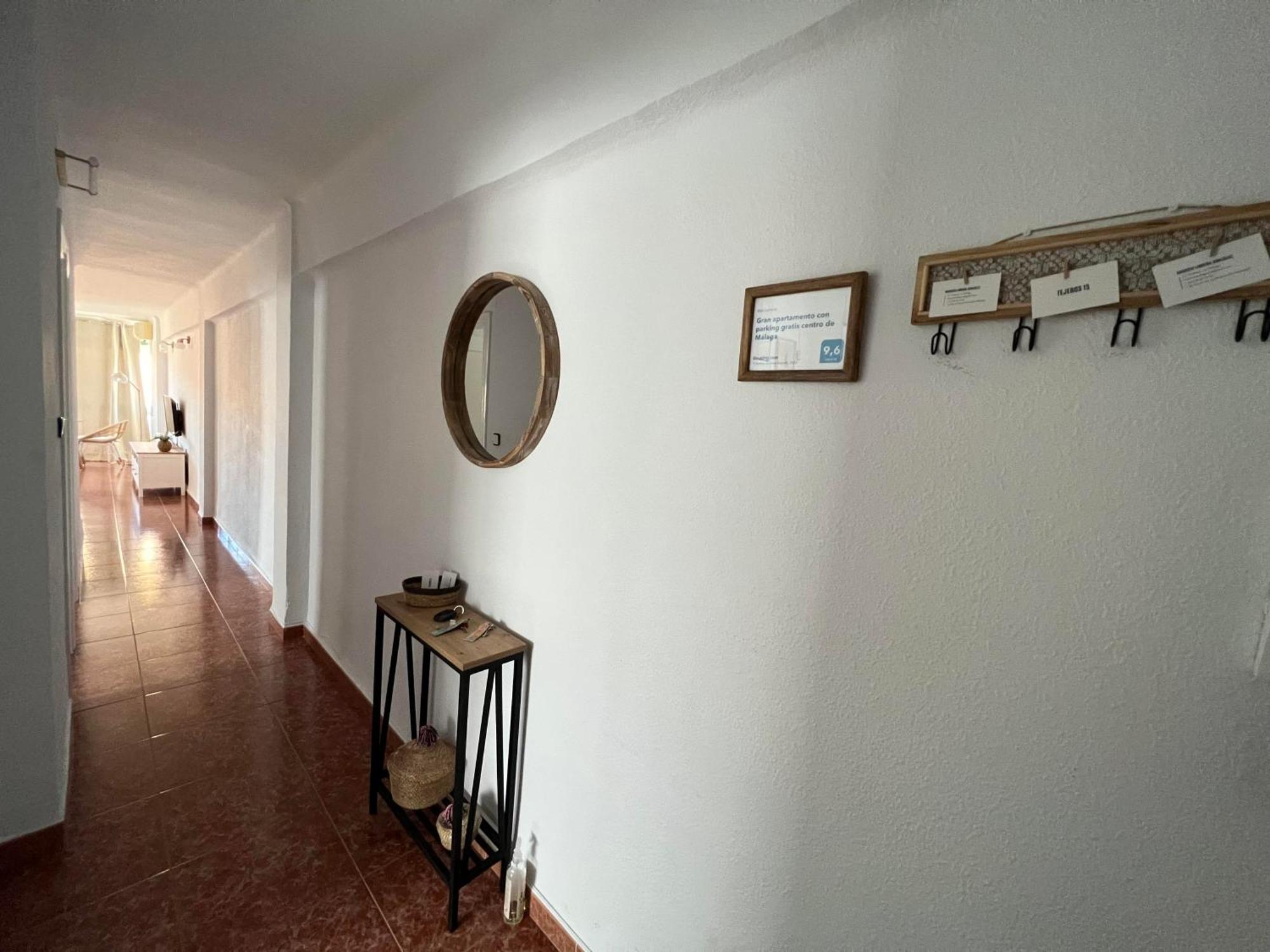 Gran Apartamento Con Parking Gratis Centro De Malaga Exterior photo