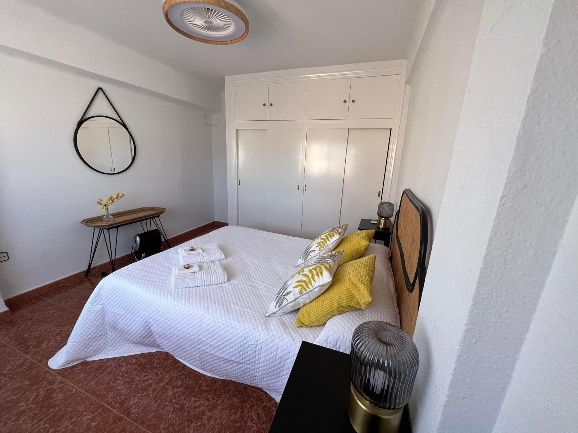 Gran Apartamento Con Parking Gratis Centro De Malaga Exterior photo